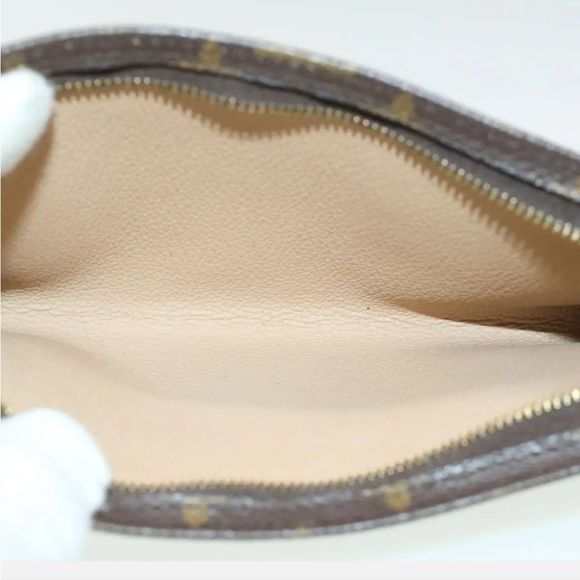 ❤️TRADED❤️Louis Vuitton Monogram Pochette/ wristlet. - Picture 10 of 16